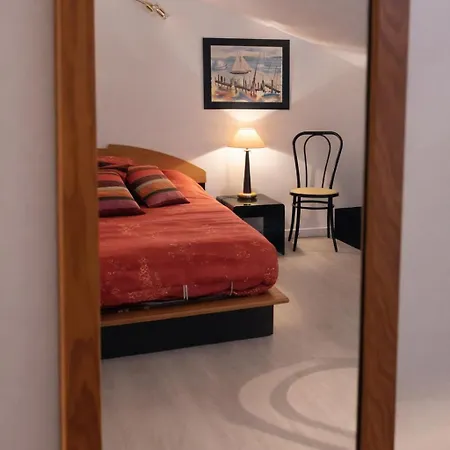 Bleu Comme Un Jardin - Private Swimming Pool & Jacuzzi Apartament *