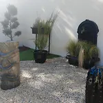 Bleu Comme Un Jardin - Private Swimming Pool&jacuzzi Appartement Les Mées