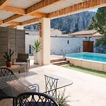 Bleu Comme Un Jardin - Private Swimming Pool&jacuzzi Appartement Les Mées