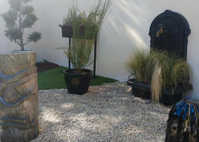Bleu Comme Un Jardin - Private Swimming Pool & Jacuzzi Apartment Les Mees