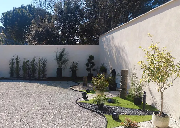 Bleu Comme Un Jardin - Private Swimming Pool & Jacuzzi *