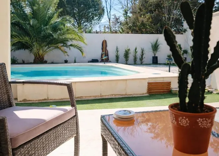 Bleu Comme Un Jardin - Private Swimming Pool & Jacuzzi